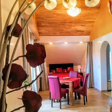 Chalet Bad Toelz Апартаменты Бад-Тольц